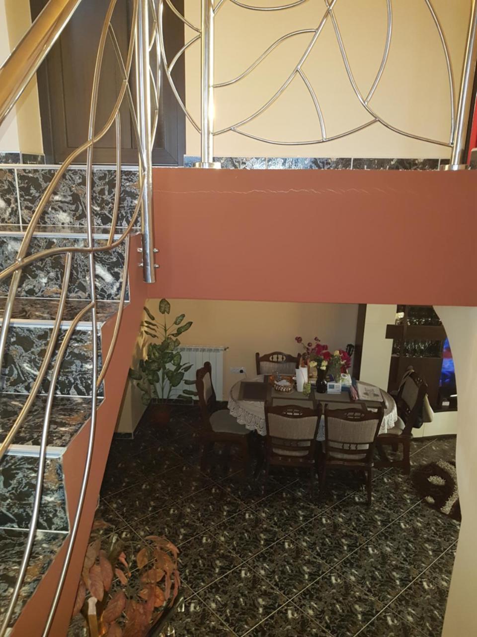 Vila Alexia Hotel Calimanesti Exterior photo